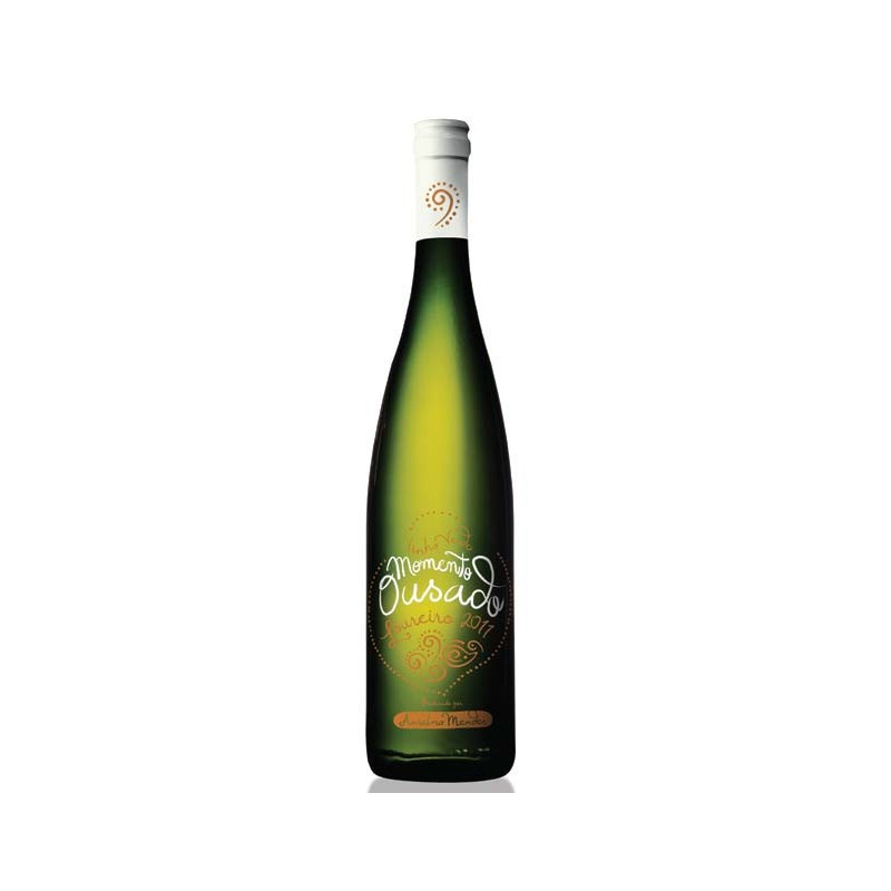 Momento Ousado Loureiro 2016 valkoviini Momento Ousado Loureiro 2016 valkoviini