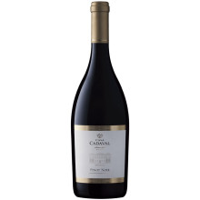 Casa Cadaval Pinot Noir Red Wine