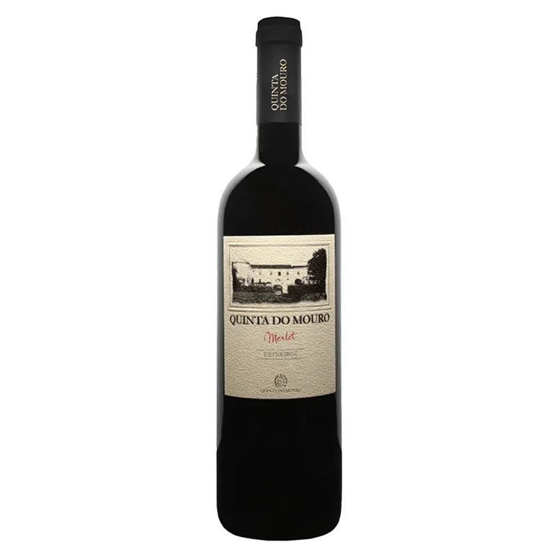 Quinta do Mouro Merlot 2017: Vino tinto rubí profundo