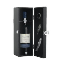 Lederbox mit einer Flasche Warre's LBV 2000 Portwein